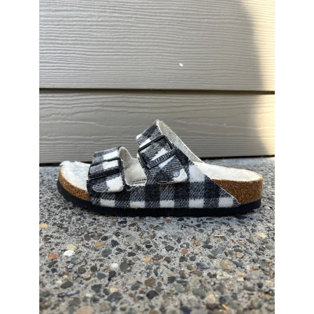 Birkenstock Arizona Buffalo Plaid Wool Shearling Sandals Black White 37 L6 M4